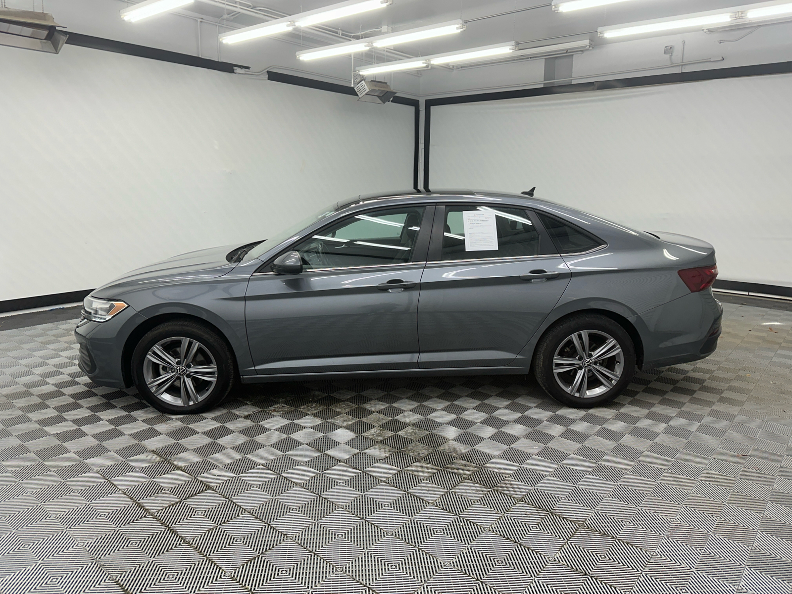 2022 Volkswagen Jetta 1.5T SE 2