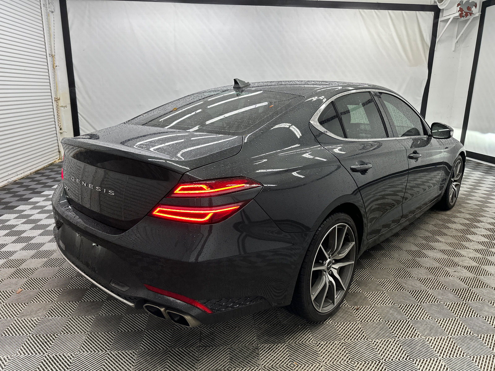 2022 Genesis G70 2.0T 5