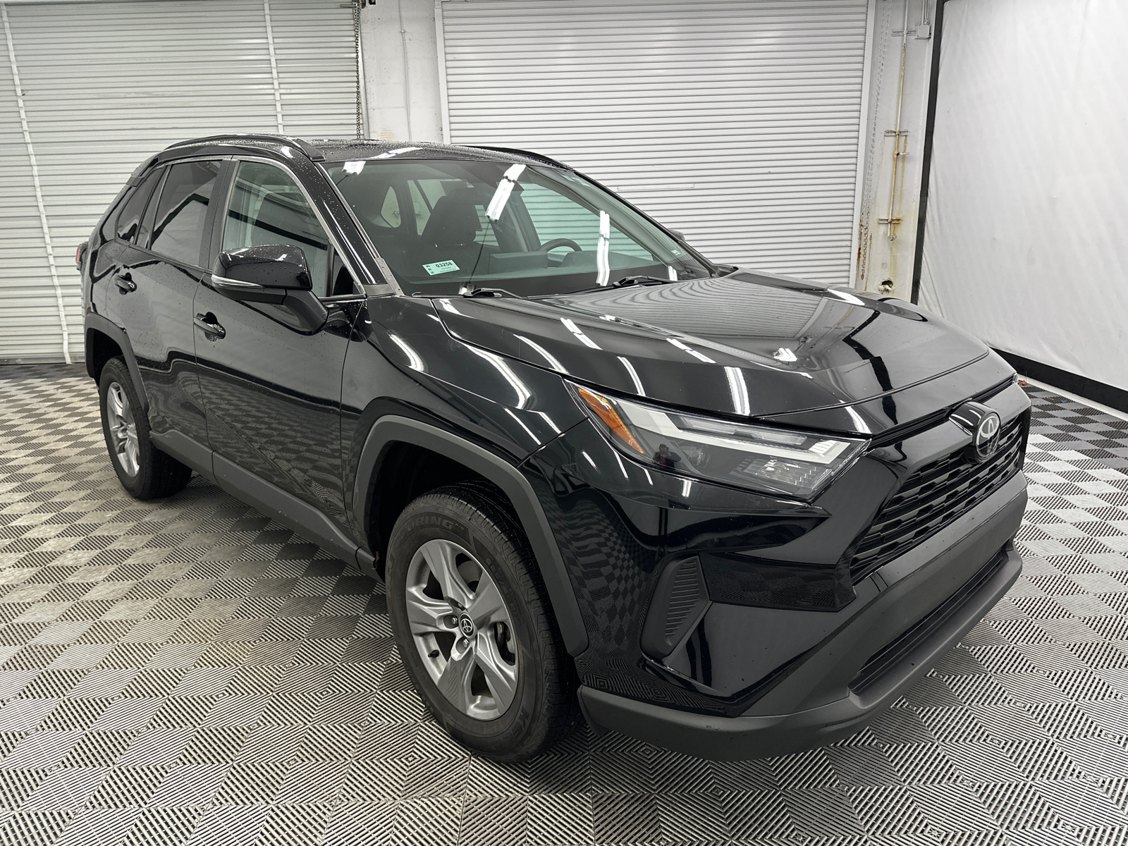 2022 Toyota RAV4 XLE 7