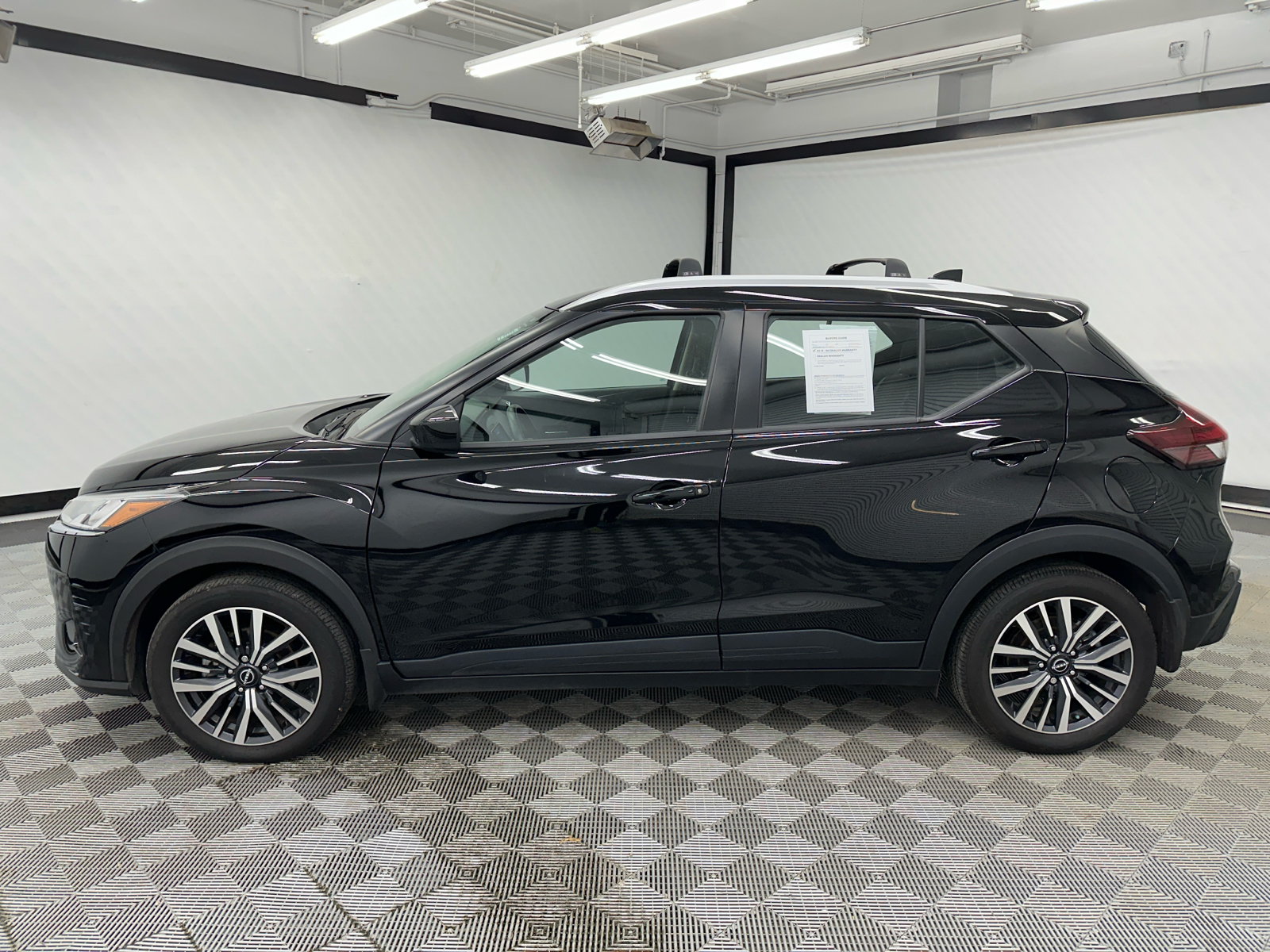 2022 Nissan Kicks SV 2