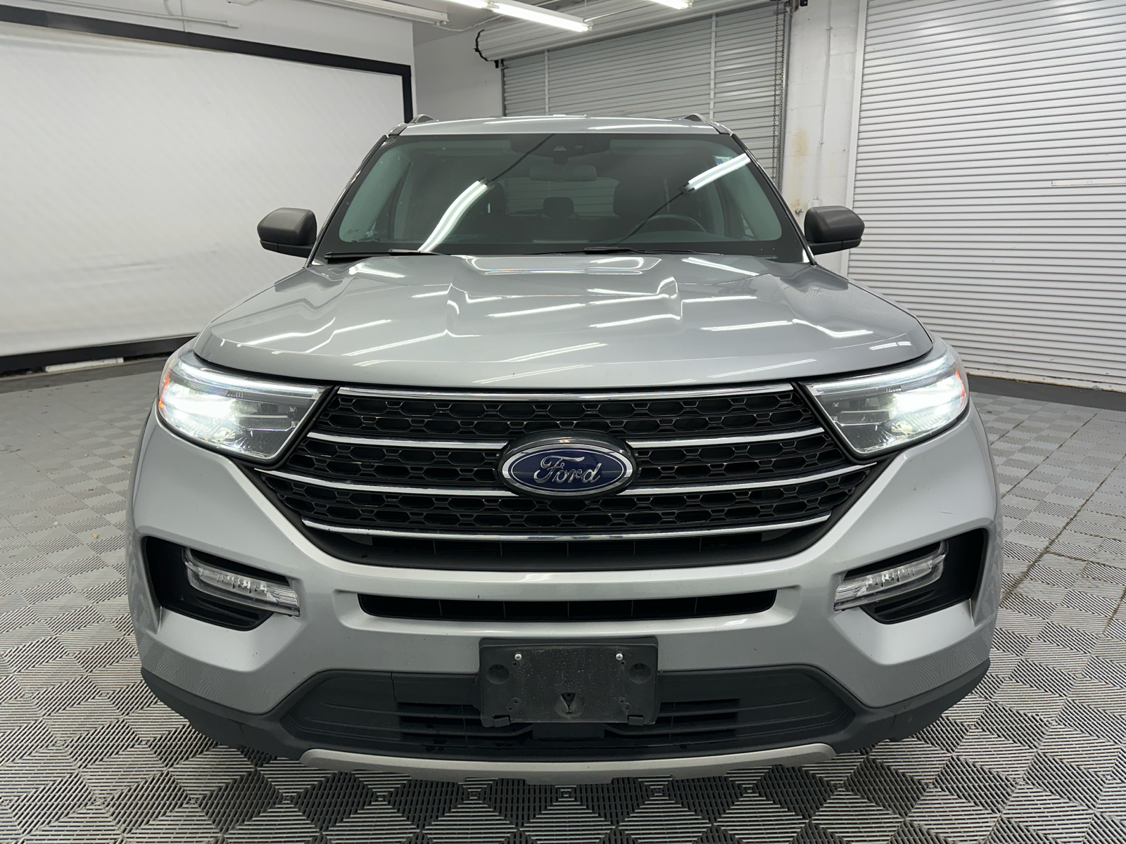 2023 Ford Explorer XLT 8