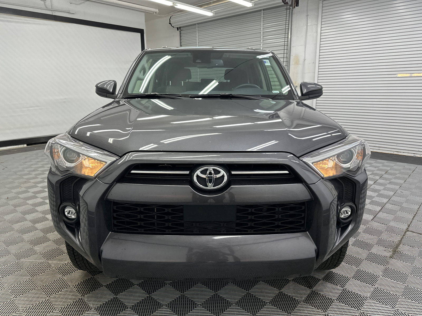 2023 Toyota 4Runner SR5 8