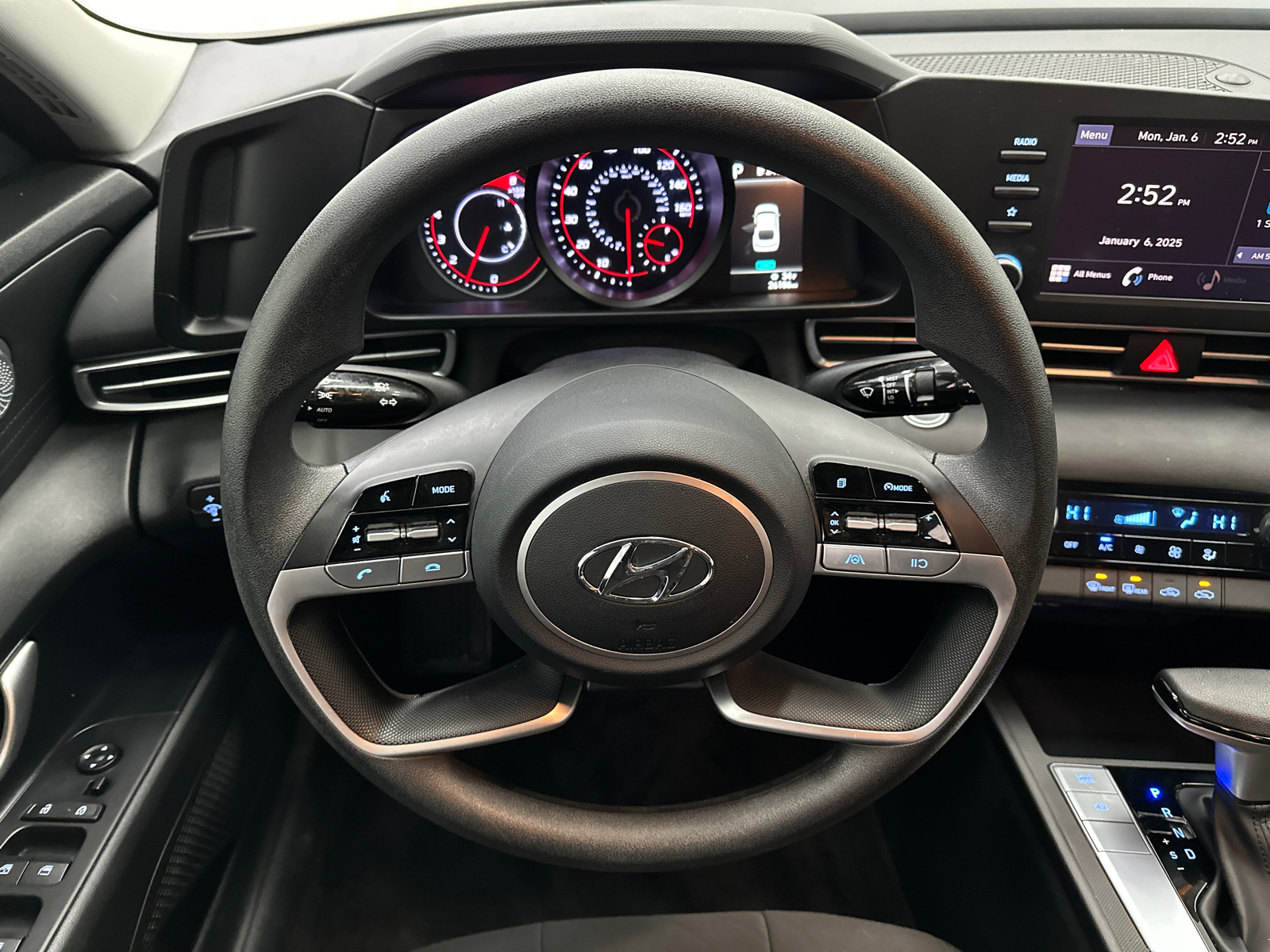 2023 Hyundai Elantra SEL 22