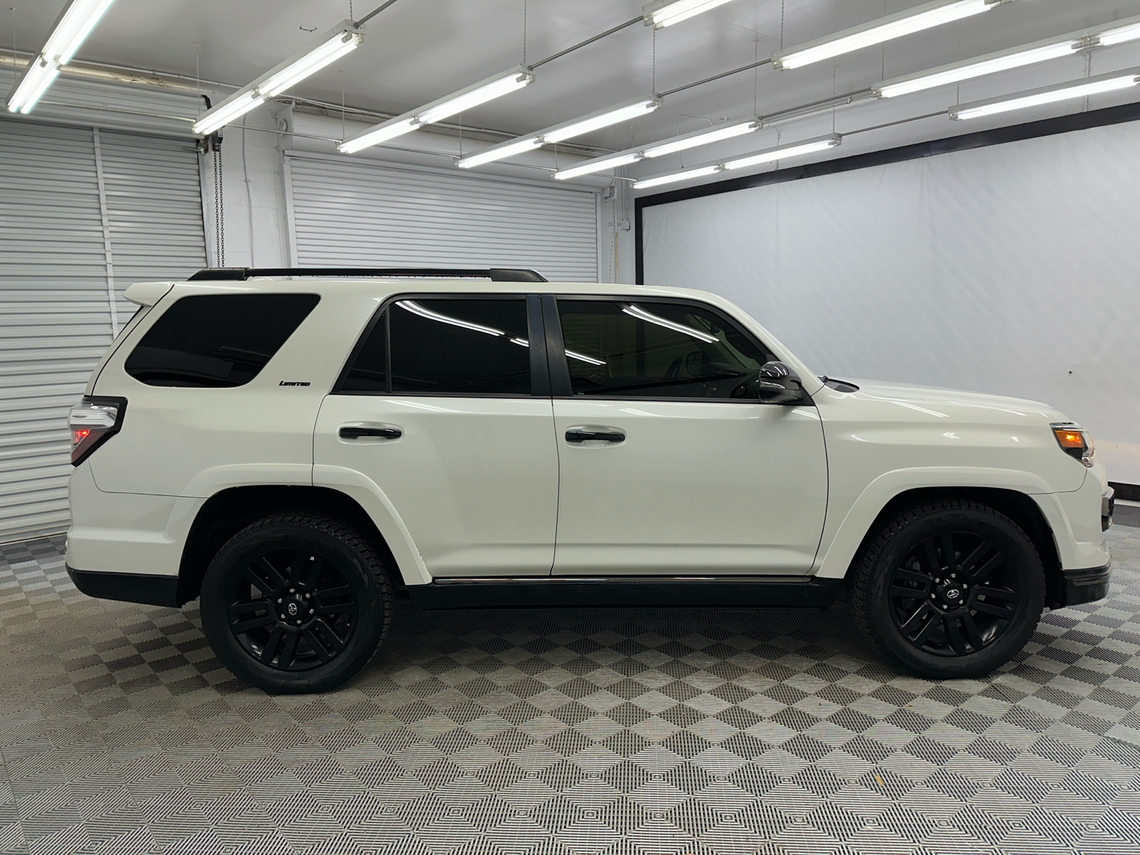 2019 Toyota 4Runner Limited Nightshade 6