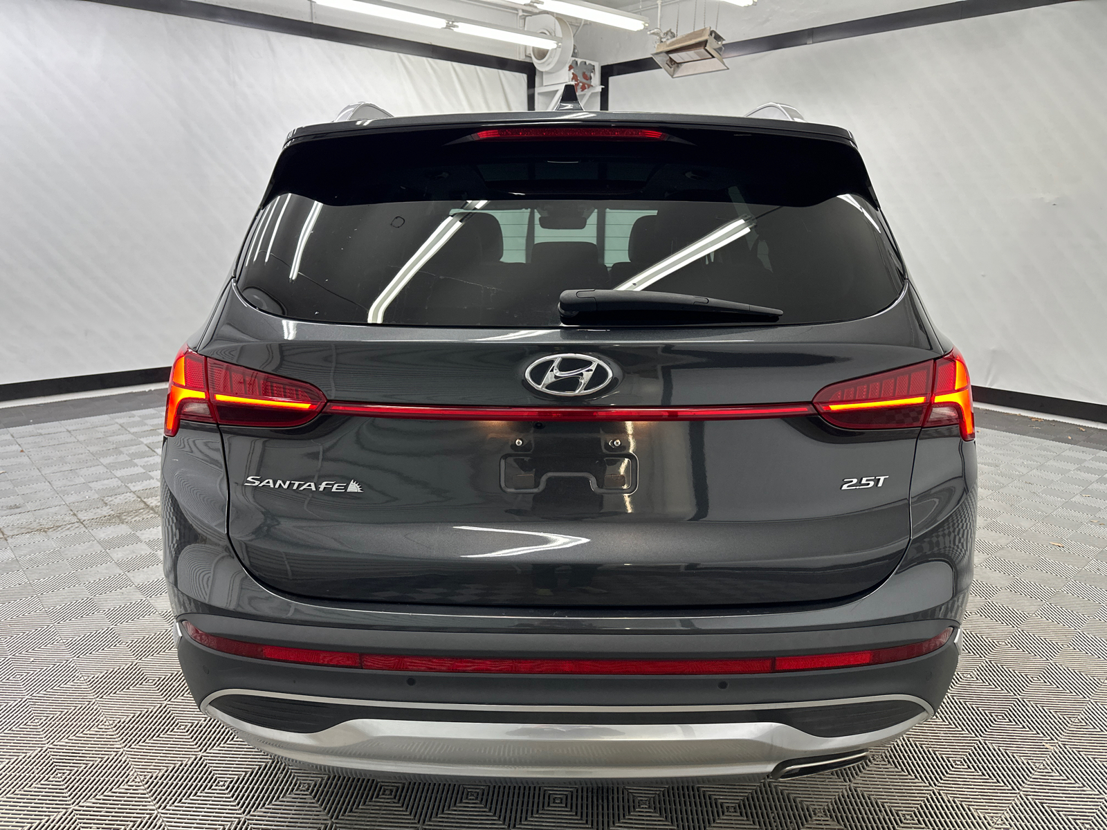 2023 Hyundai Santa Fe Limited 4