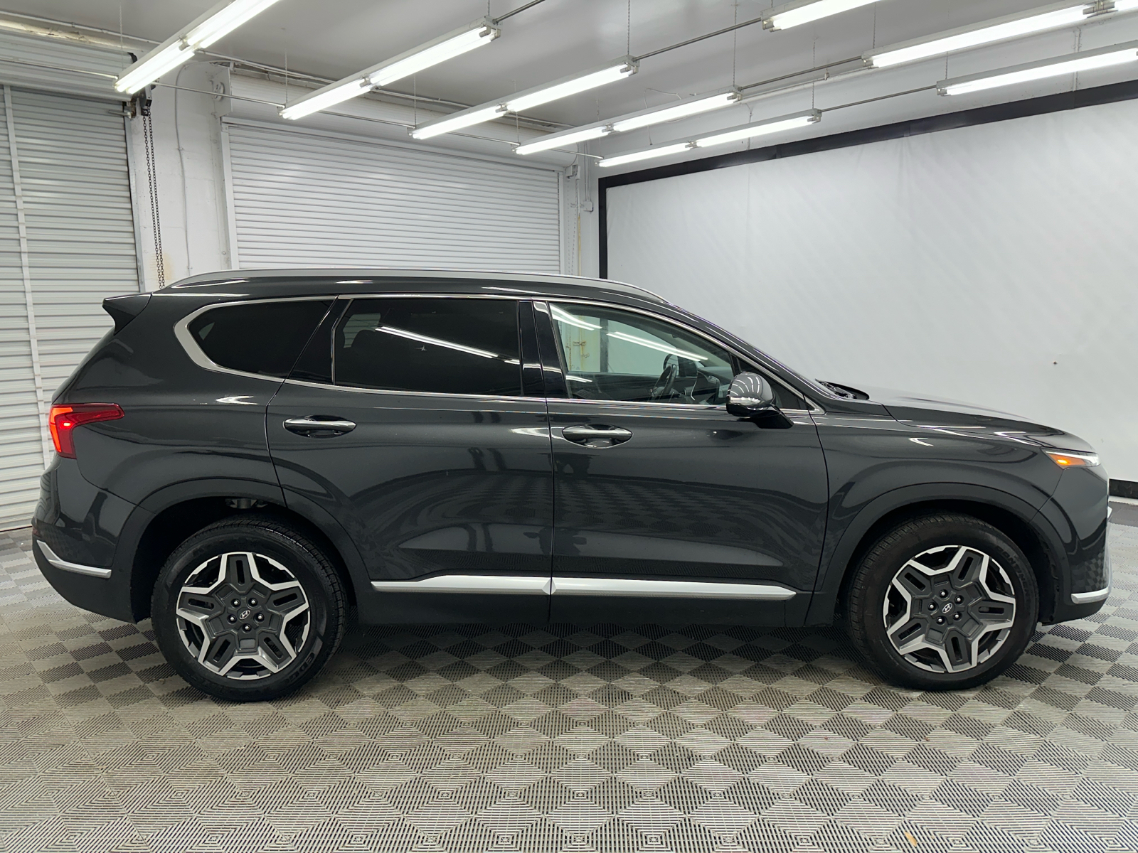 2023 Hyundai Santa Fe Limited 6