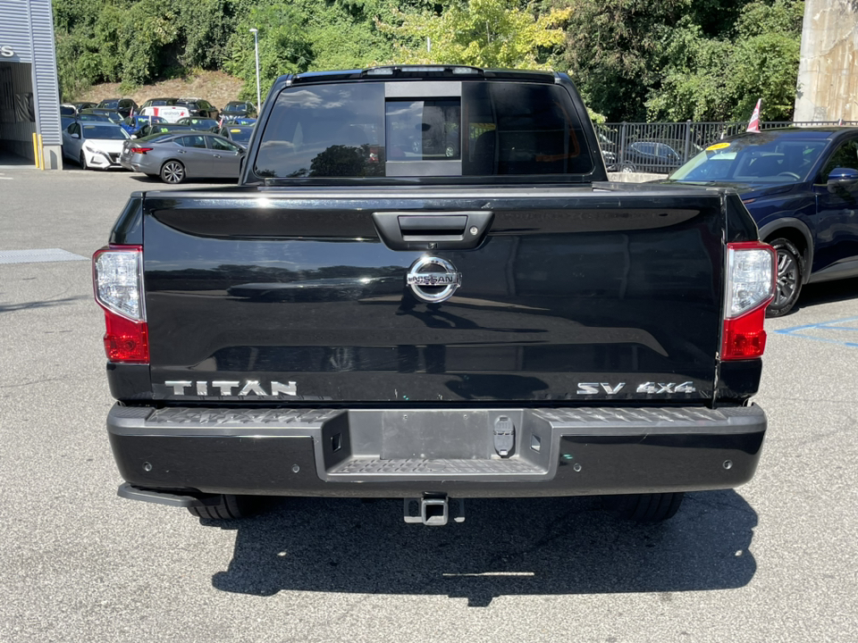 2020 Nissan Titan SV 5