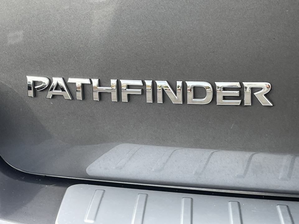 2018 Nissan Pathfinder  32