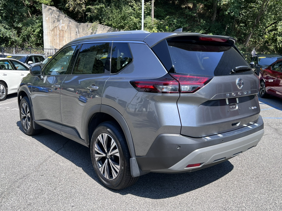 2021 Nissan Rogue SV 4