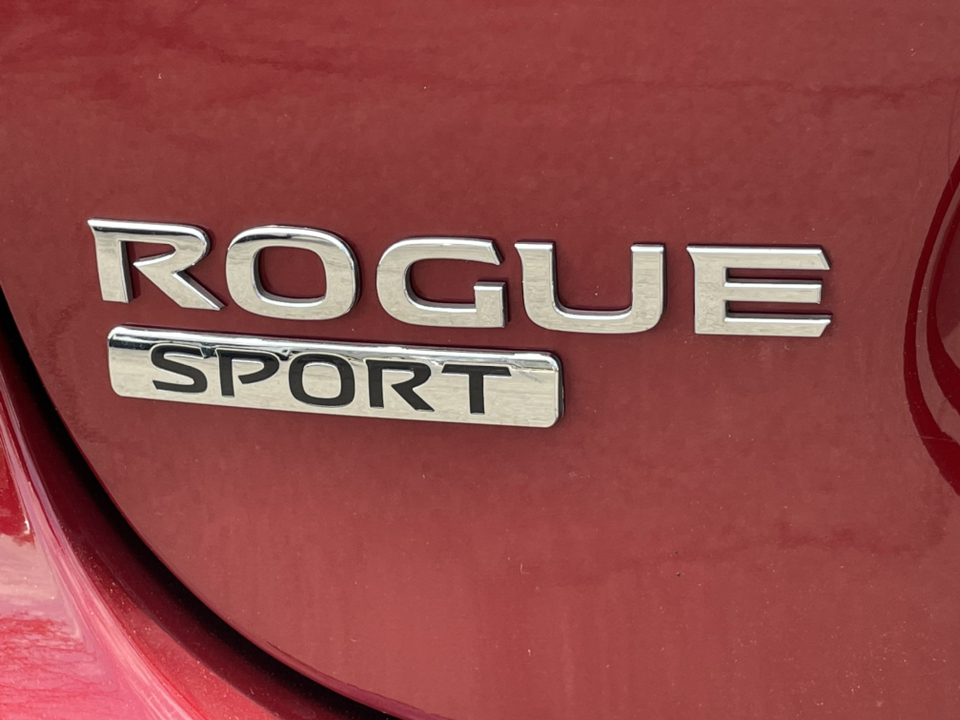 2021 Nissan Rogue Sport S 34