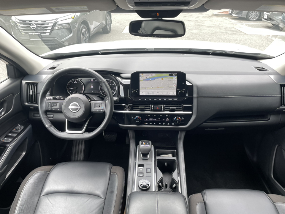 2022 Nissan Pathfinder SL 13