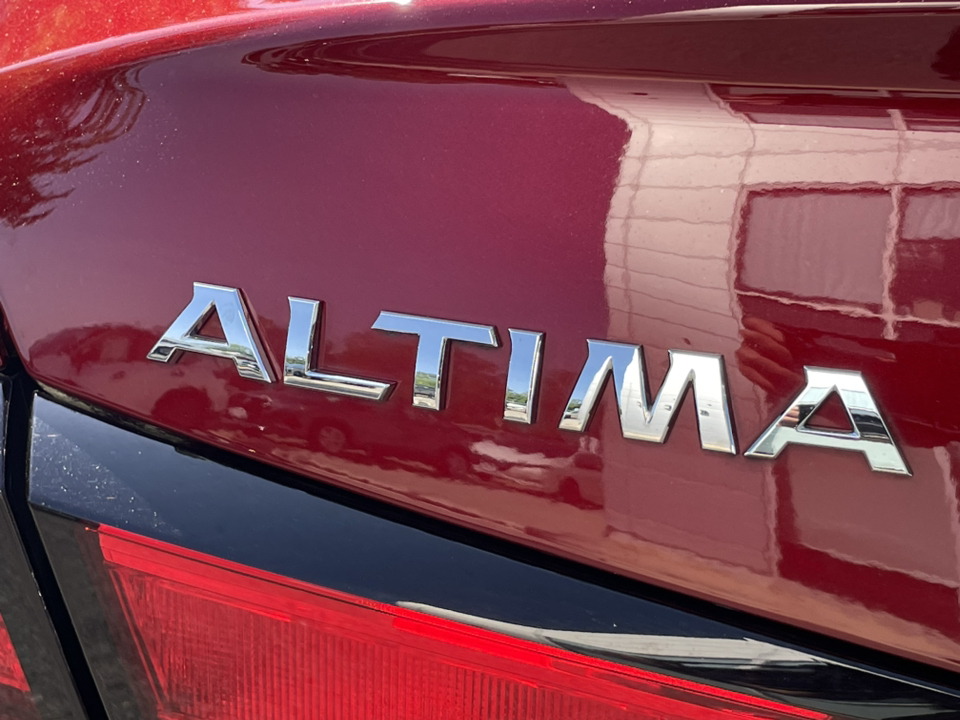 2021 Nissan Altima 2.5 SR 33
