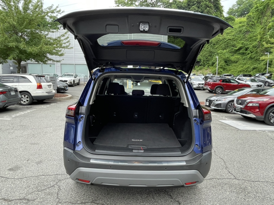 2021 Nissan Rogue SV 32