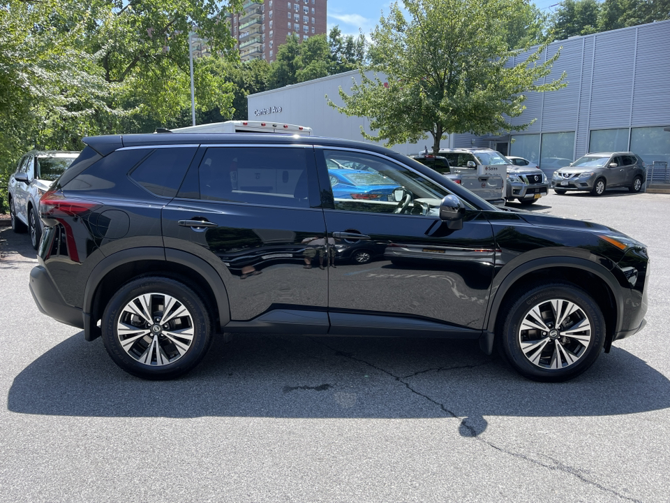 2021 Nissan Rogue SV 7