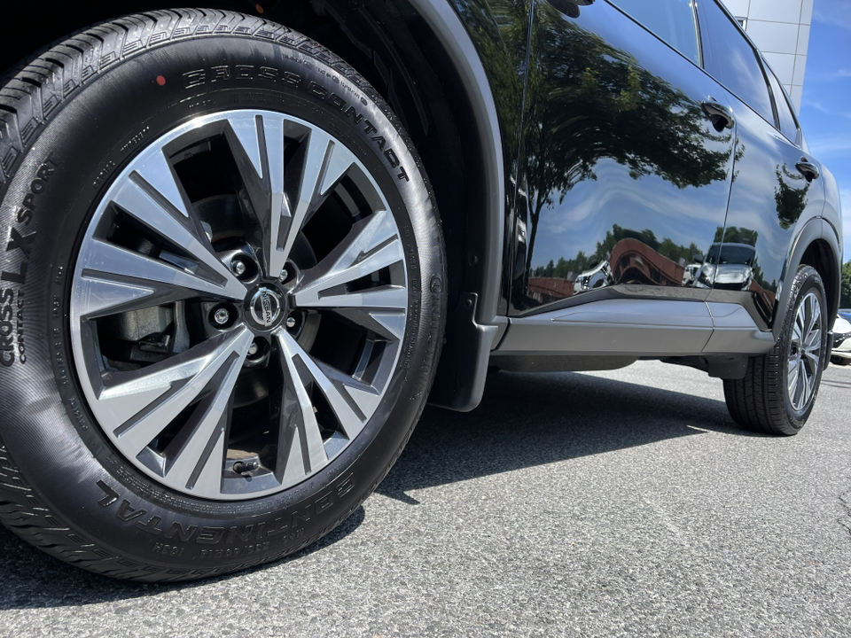 2021 Nissan Rogue SV 10