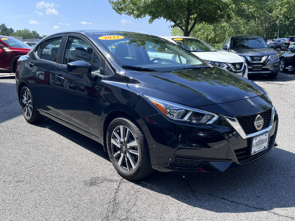 2022 Nissan Versa 1.6 SV 8