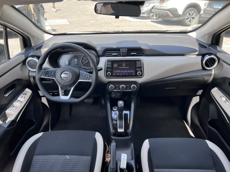 2022 Nissan Versa 1.6 SV 13