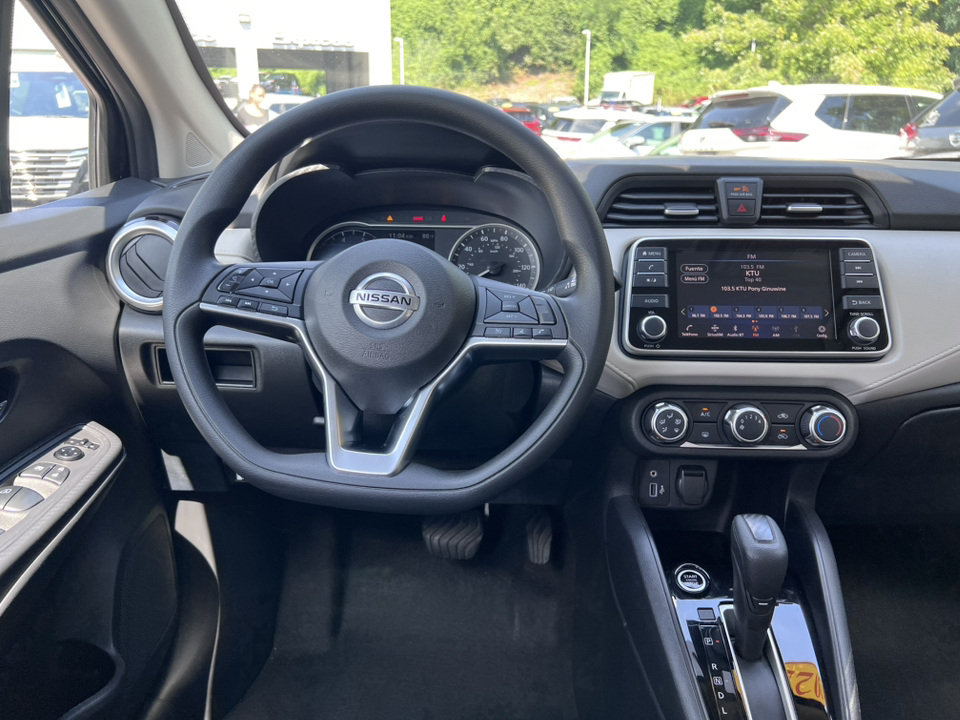 2022 Nissan Versa 1.6 SV 15