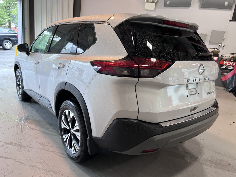 2021 Nissan Rogue SV 4