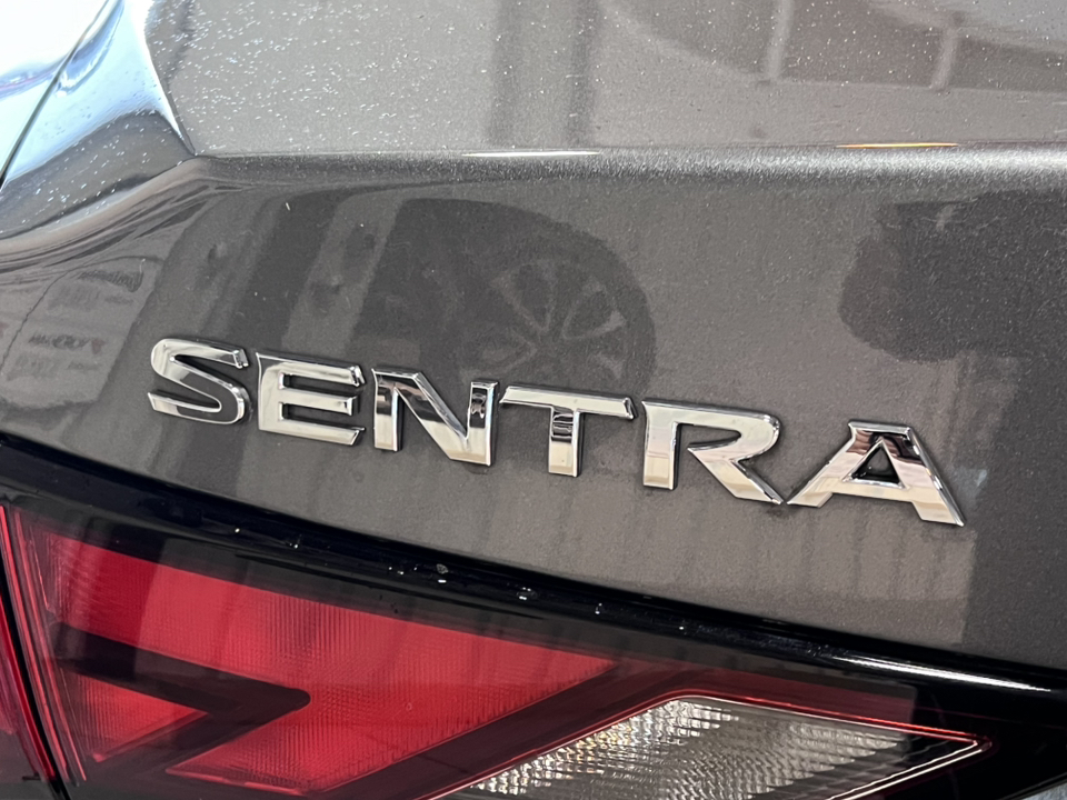 2021 Nissan Sentra SV 32