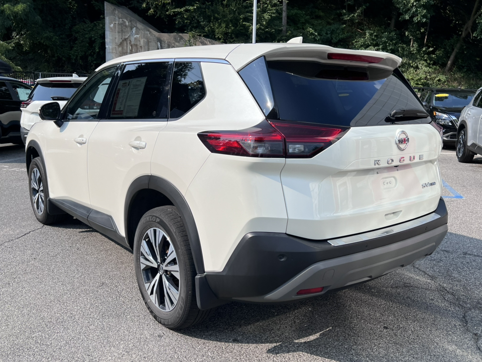 2021 Nissan Rogue SV 4