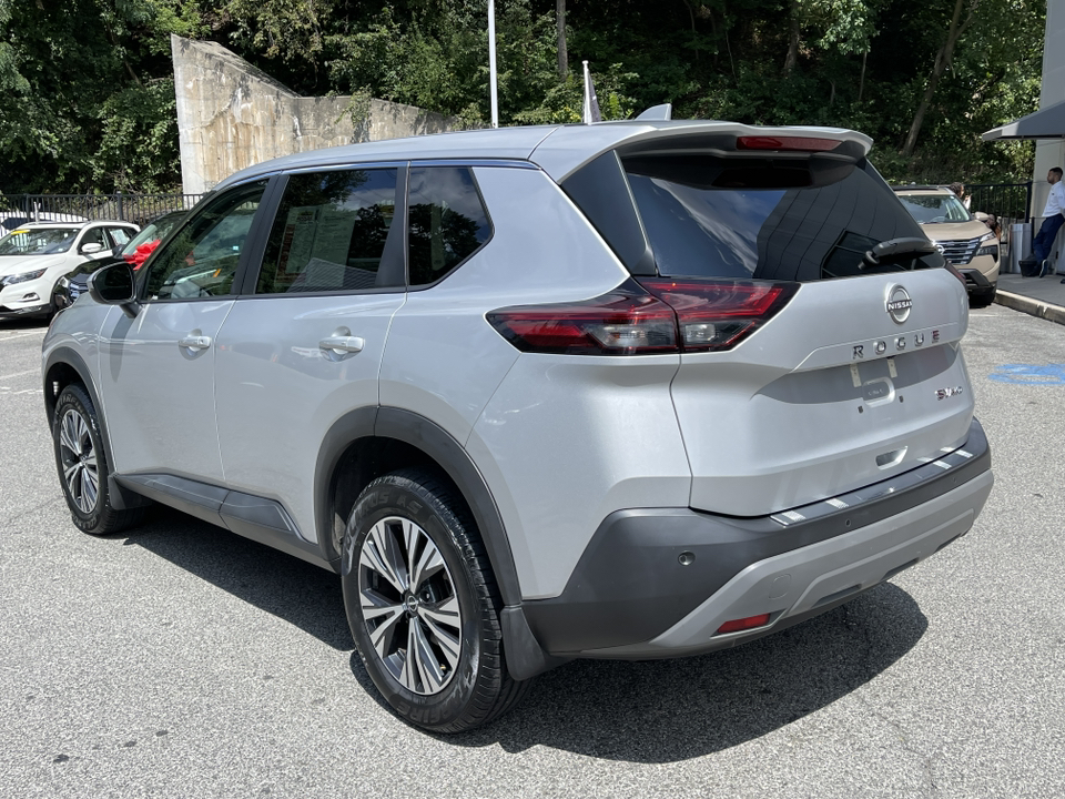 2022 Nissan Rogue SV 3