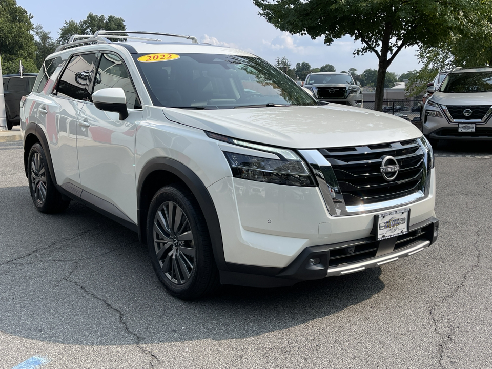 2022 Nissan Pathfinder SL 8