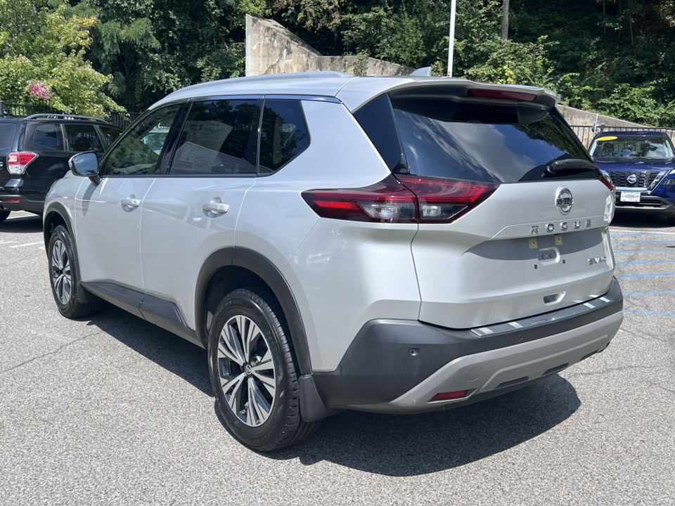 2021 Nissan Rogue SV 4