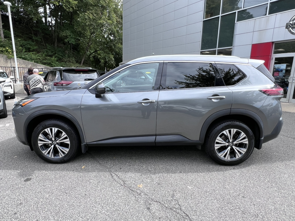 2021 Nissan Rogue SV 3