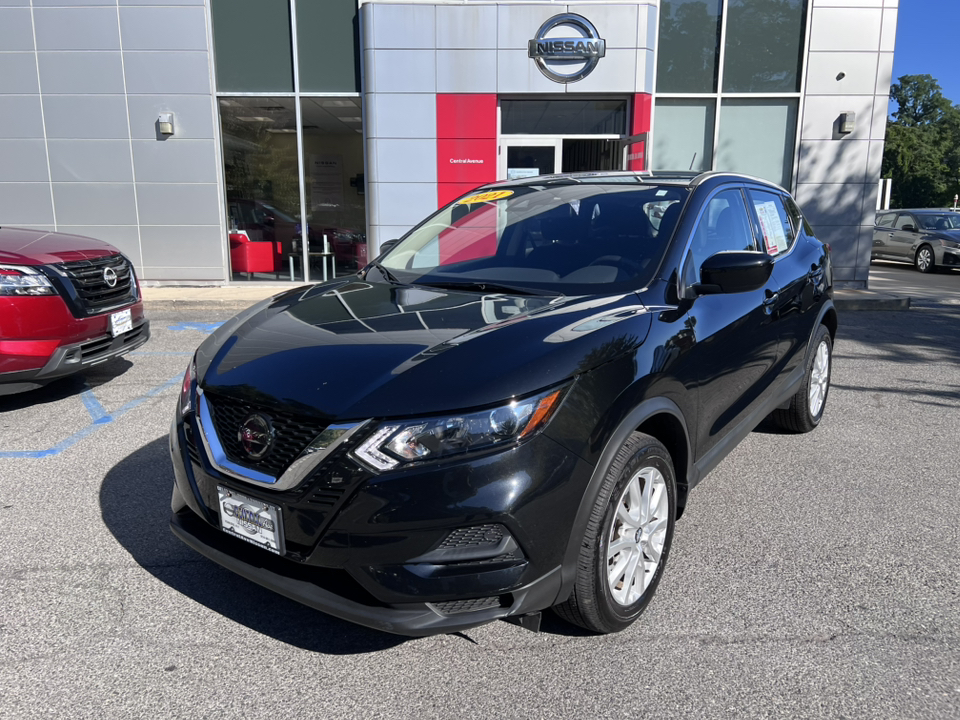 2021 Nissan Rogue Sport S 1