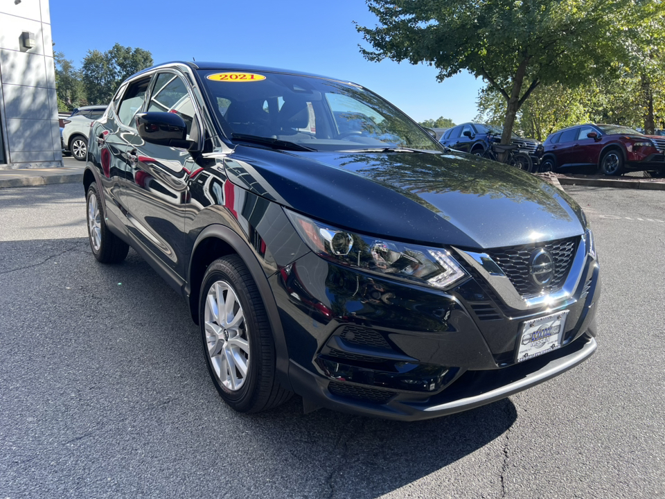 2021 Nissan Rogue Sport S 7