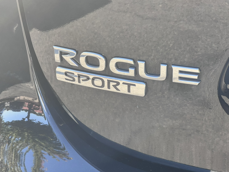 2021 Nissan Rogue Sport S 33