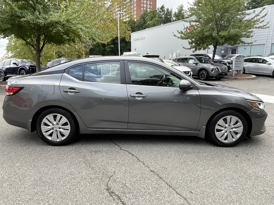 2021 Nissan Sentra S 7