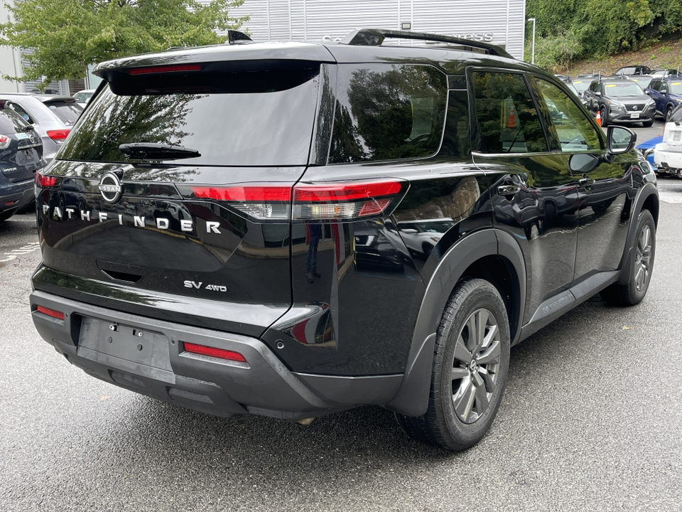 2022 Nissan Pathfinder SV 6