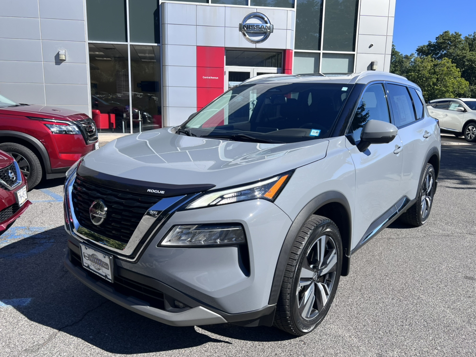 2021 Nissan Rogue SL 1