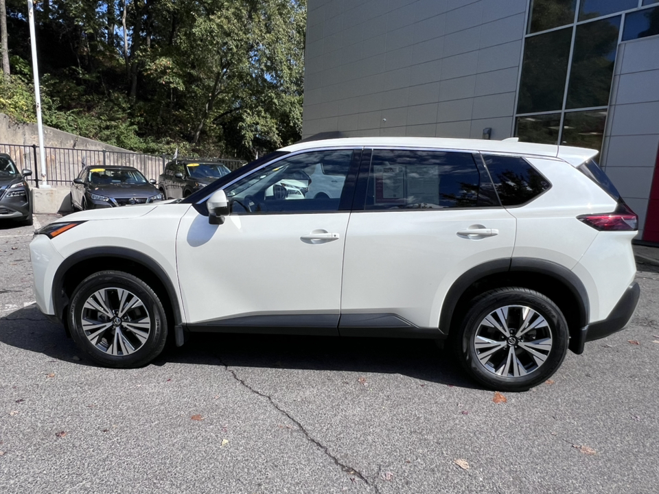 2021 Nissan Rogue SV 3