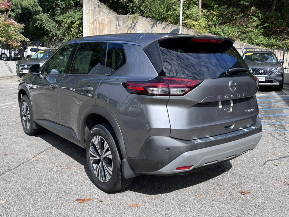 2021 Nissan Rogue SV 4