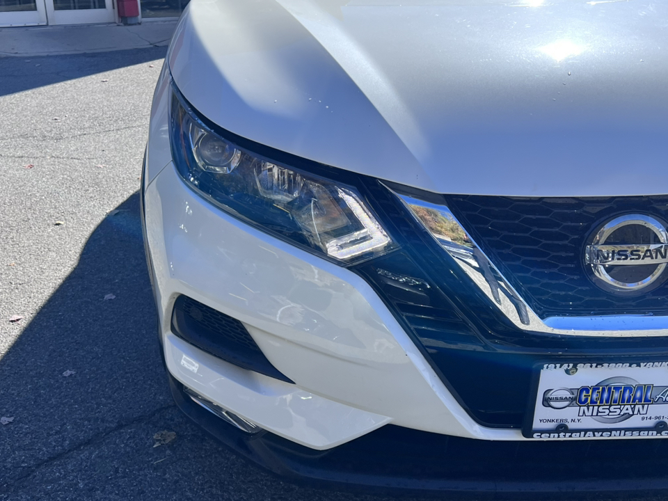 2021 Nissan Rogue Sport SV 8