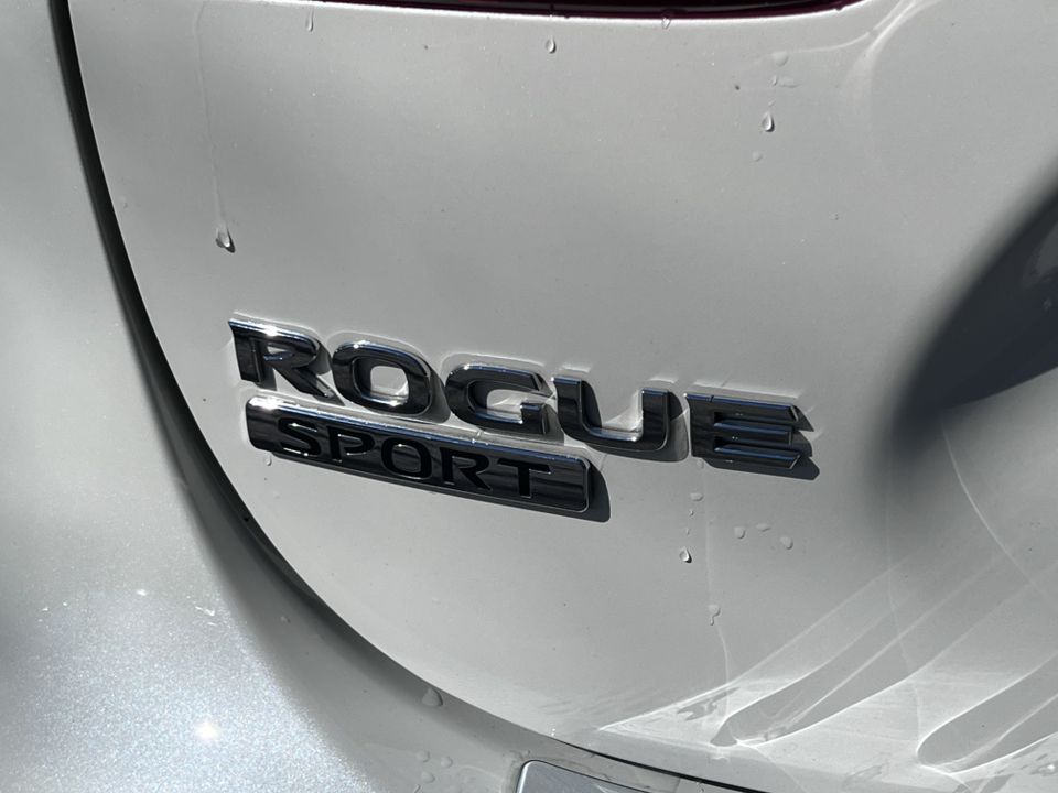 2021 Nissan Rogue Sport SV 33