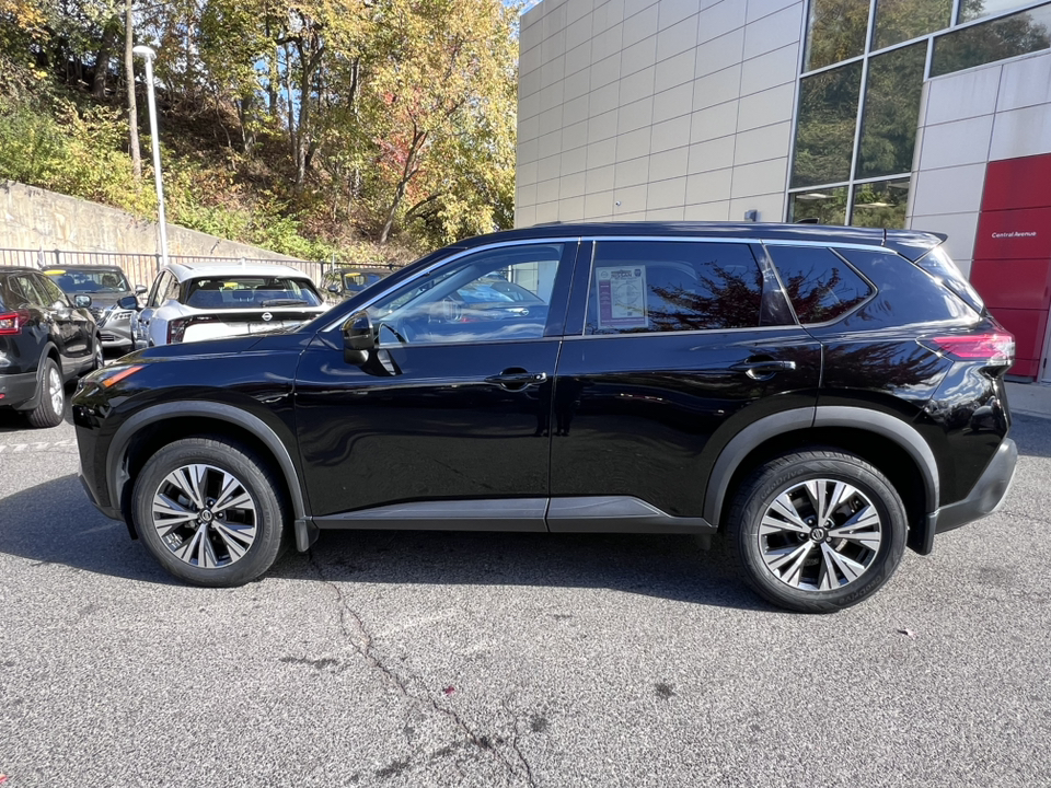 2021 Nissan Rogue SV 3