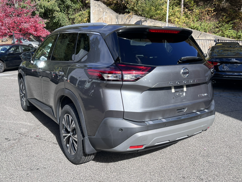 2021 Nissan Rogue SV 4