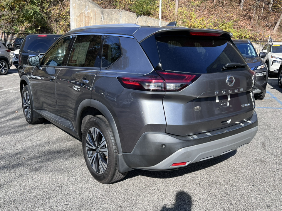 2021 Nissan Rogue SV 4