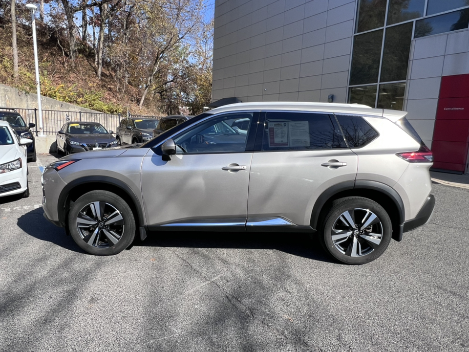 2021 Nissan Rogue SL 3