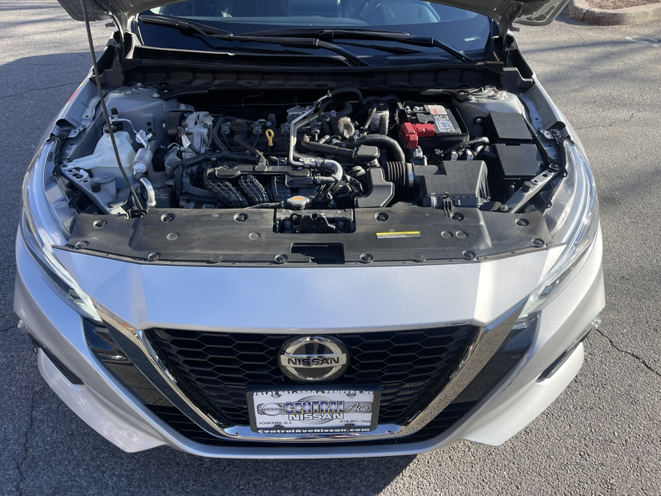 2022 Nissan Altima 2.5 SR 22