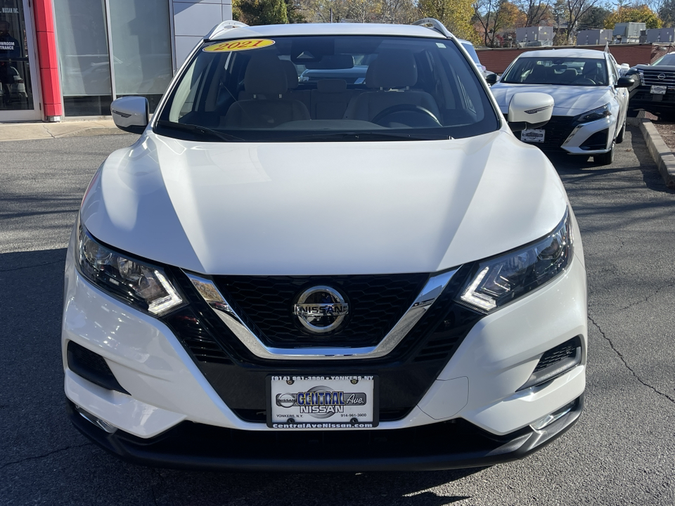 2021 Nissan Rogue Sport SV 2