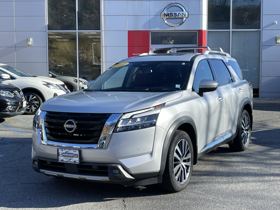 2022 Nissan Pathfinder Platinum 1