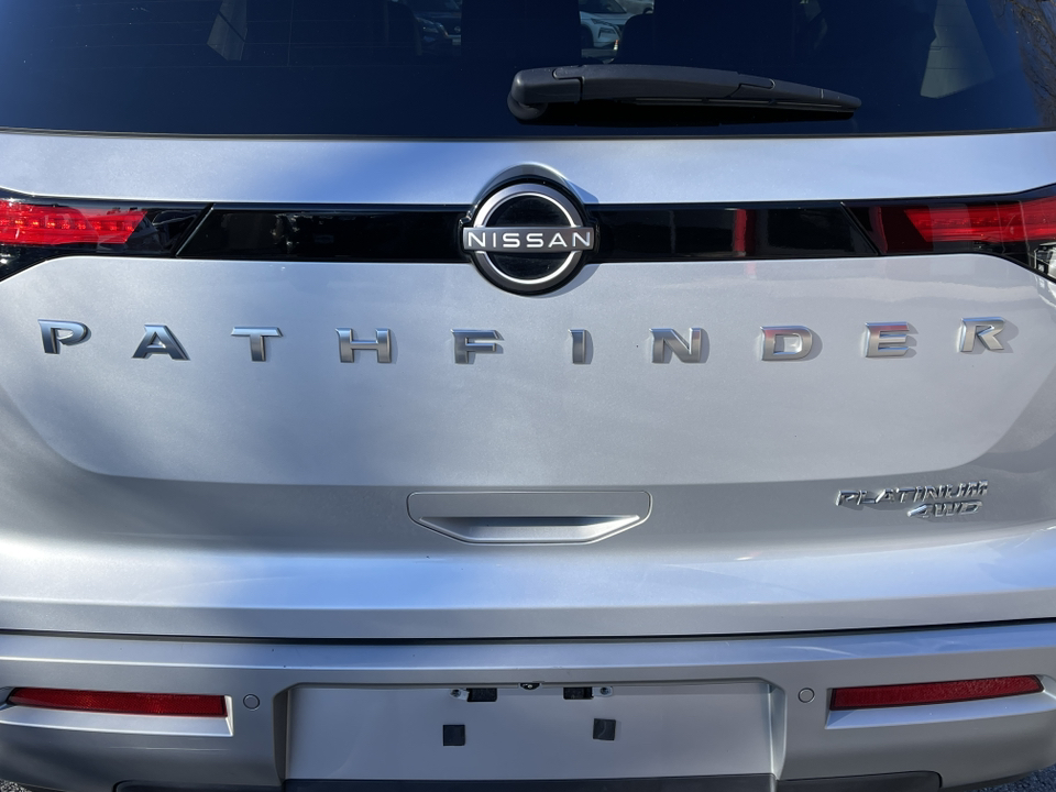 2022 Nissan Pathfinder Platinum 34