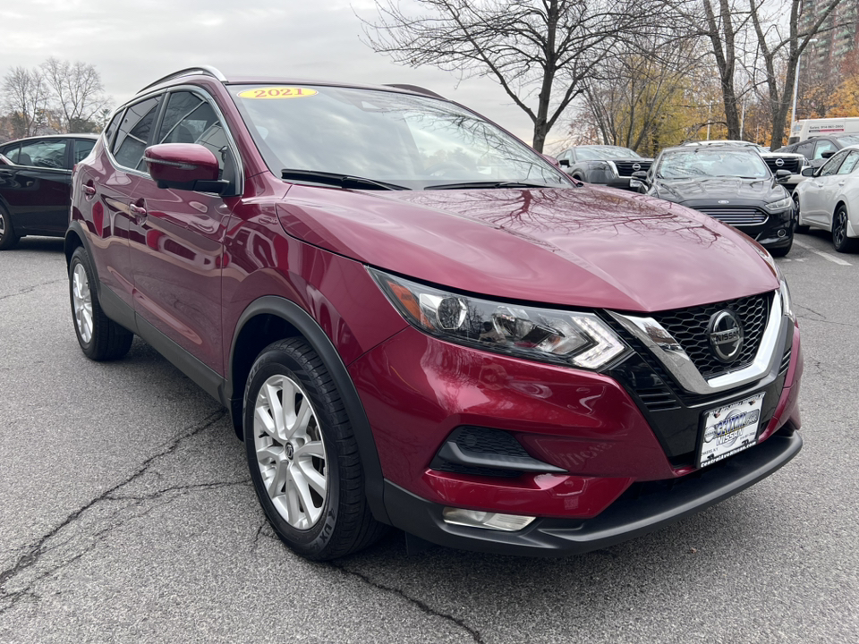 2021 Nissan Rogue Sport SV 1