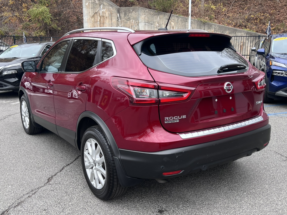 2021 Nissan Rogue Sport SV 4