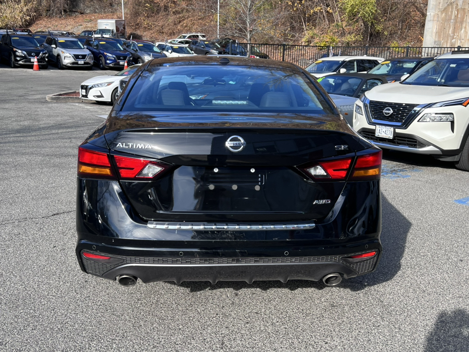 2021 Nissan Altima 2.5 SR 5